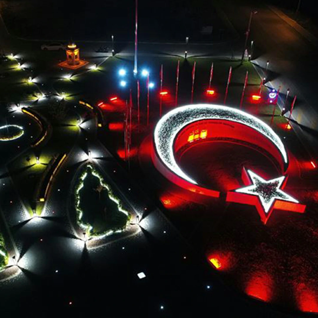 15 Temmuz Şehitler ve Ömer Halisdemir Anıtı