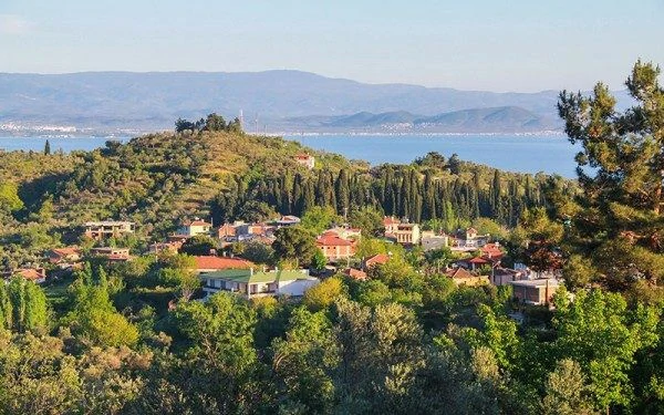 Çamlıbel Köyü: Edremit’te yeşil